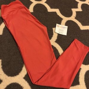 New Coral LLR OS leggings